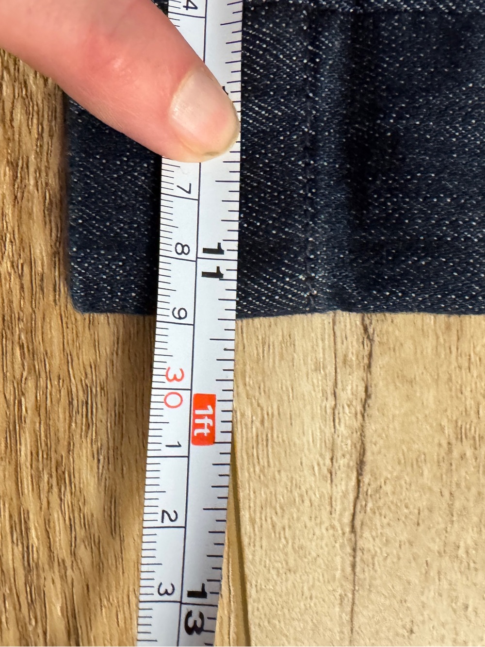 7 For All Mankind Dojo Jeans | Lightly Distressed Low Rise Wide Leg | Sz 32 - Picture 8 of 9